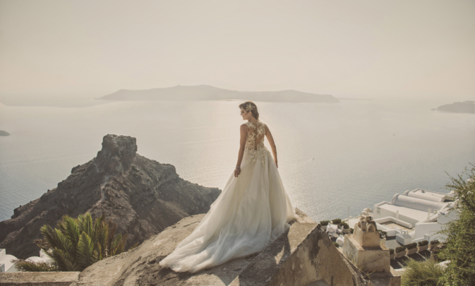 Wedding portraits in Santorini with SnapMyTrip photographer, Nik ...